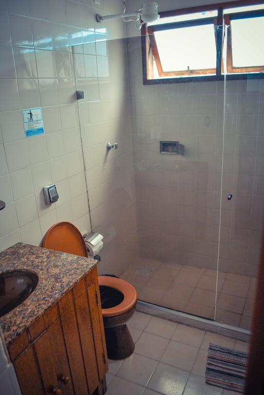 Cama em Dormitório Feminino com 8 Camas