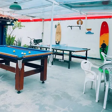 Surf & Arte Hostel-2